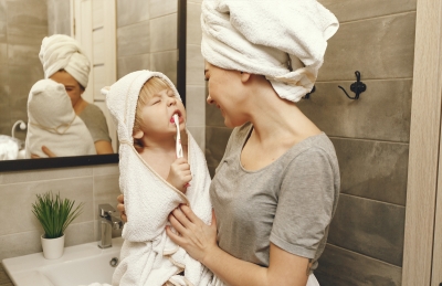 Cuidado de los primeros dientes de su bebé. ¿Cómo mantener la salud bucal infantil?