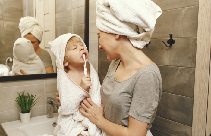 Cuidado de los primeros dientes de su bebé. ¿Cómo mantener la salud bucal infantil?