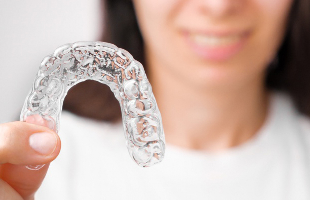 Riesgos de realizarse tratamientos de ortodoncia y blanqueamientos sin control facultativo